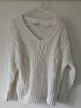 American Eagle Oversized V-Neck Cable Knit Sweater